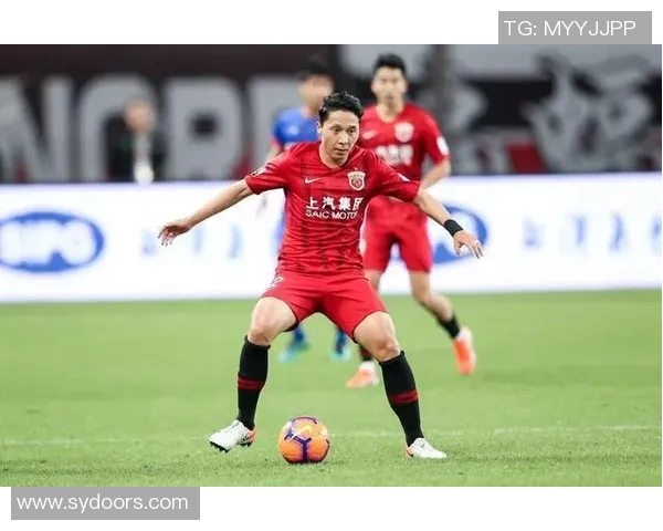 上海足球明星张卫的辉煌历程与对中国足球的深远影响