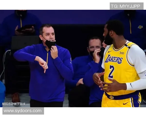 南京羽毛球队灵活性引发热议球员表现与战术调整成焦点讨论